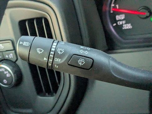 Used 2025 Chevrolet Silverado 1500 Custom image 6