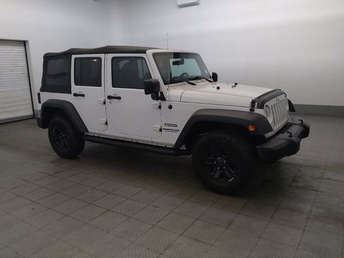 Used 2017 Jeep Wrangler Unlimited Sport AWD/4WD image 11