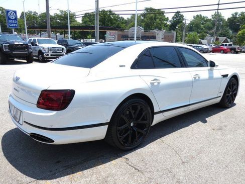 Used 2024 Bentley Flying Spur W12 AWD/4WD image 4