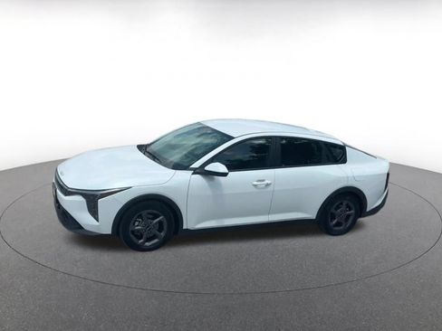 Used 2025 Kia K4 FWD image 8