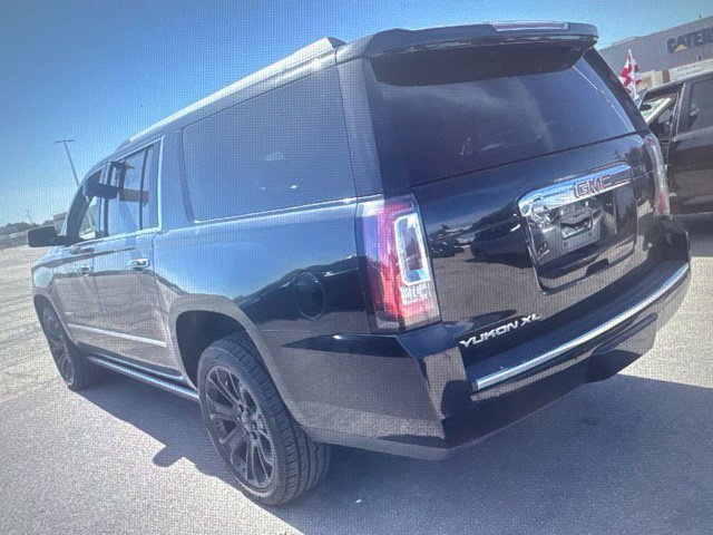 Used 2020 GMC Yukon XL Denali w/ Denali Ultimate Package AWD/4WD image 5