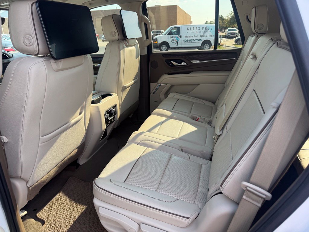 Used 2024 GMC Yukon Denali w/ Denali Reserve Package AWD/4WD image 21
