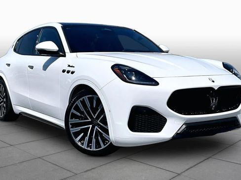 Used 2023 Maserati Grecale Modena AWD/4WD image 2