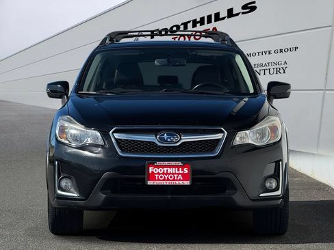 Used 2016 Subaru Crosstrek 2.0i Limited w/ Popular Package #1 AWD/4WD image 2
