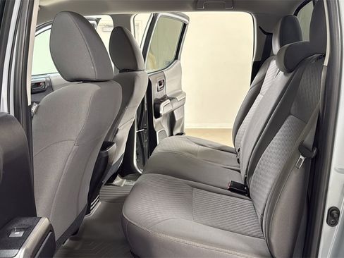 Used 2020 Toyota Tacoma SR5 image 15