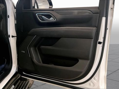 Used 2022 GMC Yukon AT4 AWD/4WD image 22