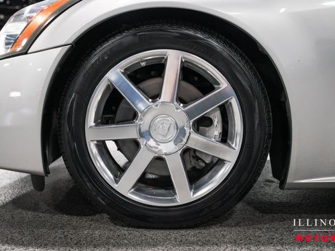 Used 2004 Cadillac XLR RWD image 9