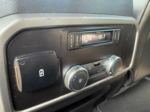 Used 2018 Ford Expedition XLT w/ Equipment Group 201A RWD image 13