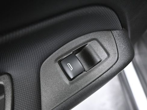 Used 2023 Chevrolet Equinox RS AWD/4WD image 10