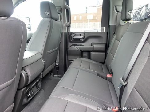 New 2026 Chevrolet Silverado 2500 Custom w/ Custom Convenience Package image 11