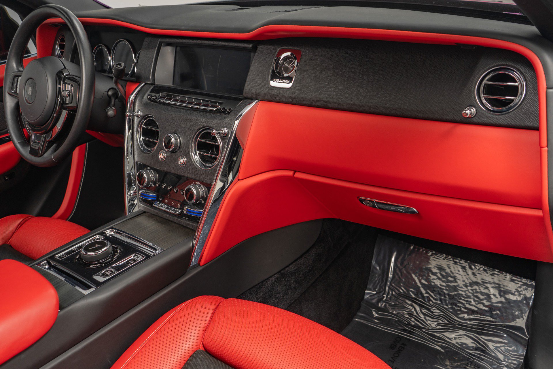 Used 2020 Rolls-Royce Cullinan AWD/4WD image 14