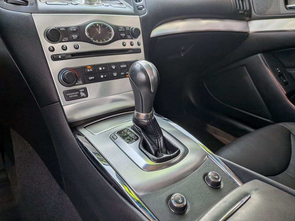 Used 2014 INFINITI Q60 Journey w/ Premium Package RWD image 25