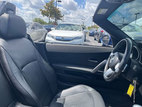 Used 2008 BMW Z4 3.0si RWD image 9