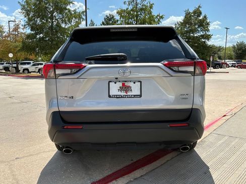 Used 2024 Toyota RAV4 XLE w/ Weather Package AWD/4WD image 7