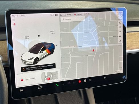 Used 2021 Tesla Model 3 Standard Range Plus RWD image 17