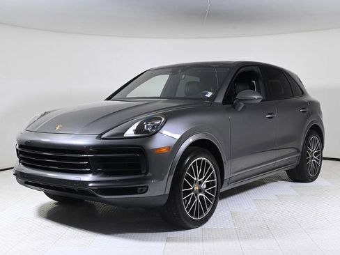Certified 2023 Porsche Cayenne image 1