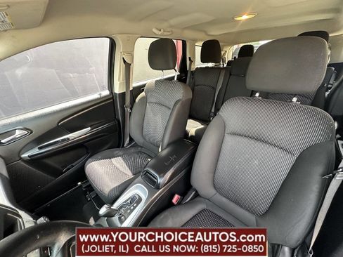 Used 2020 Dodge Journey SE image 14