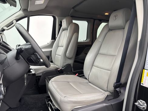 Used 2015 Ford Transit 150 130 Low Roof w/ Exterior Upgrade Package RWD image 19