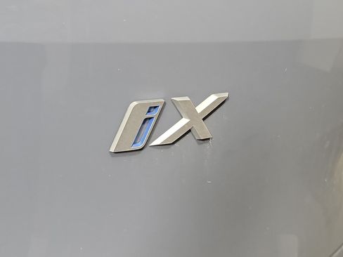 Certified 2024 BMW iX xDrive50 w/ Premium Package AWD/4WD image 7