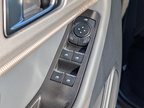 New 2026 Ford Explorer Active image 18