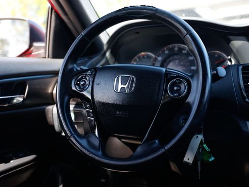 Used 2016 Honda Accord Sport image 28