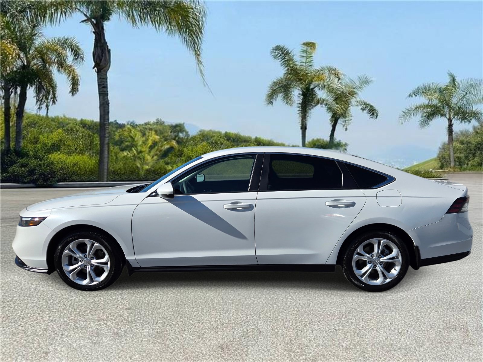Used 2024 Honda Accord LX image 2