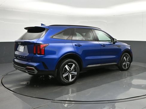 Used 2022 Kia Sorento S image 7