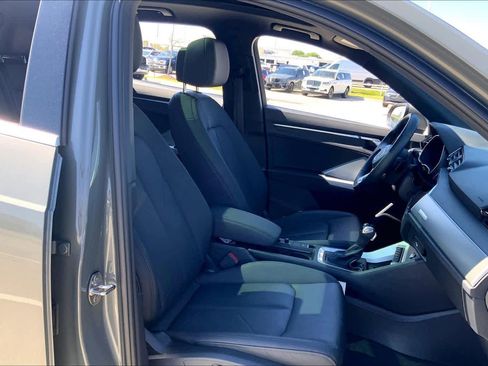 Used 2024 Audi Q3 2.0T Premium Plus image 8