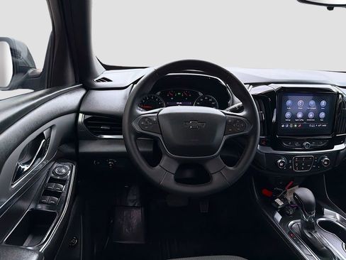 Used 2023 Chevrolet Traverse LT image 21