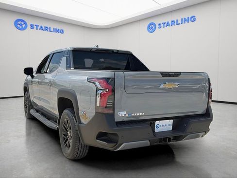 Used 2025 Chevrolet Silverado EV LT AWD/4WD image 6