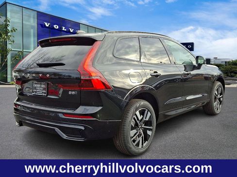 New 2026 Volvo XC60 B5 Plus w/ Protection Package Premier image 4