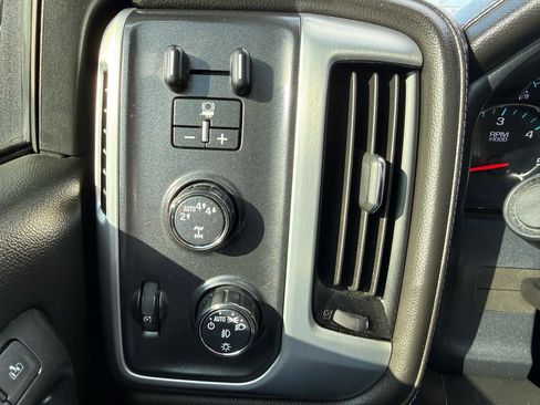 Used 2018 GMC Sierra 1500 SLT w/ Texas SLT Premium Package image 29