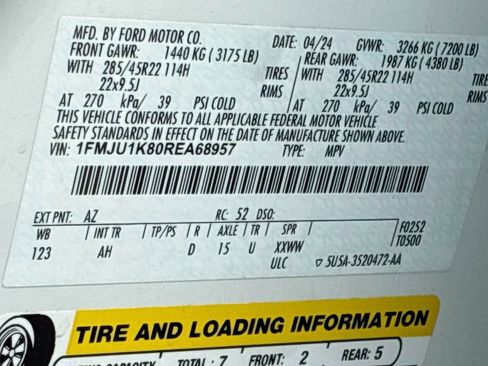 Used 2024 Ford Expedition Limited RWD image 35