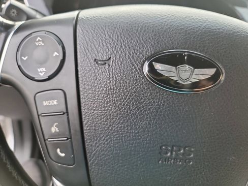 Used 2013 Hyundai Genesis 3.8 image 21