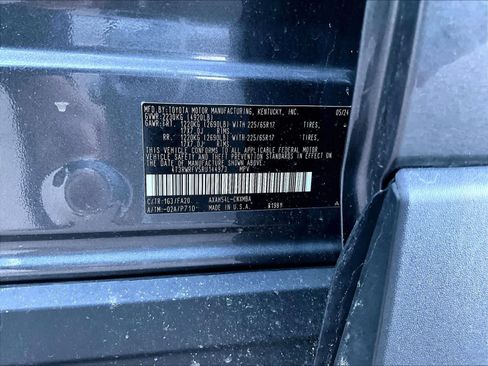 Used 2024 Toyota RAV4 XLE image 6