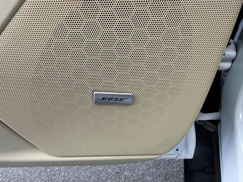 Used 2017 Cadillac XT5 Luxury w/ Driver Awareness Package image 12