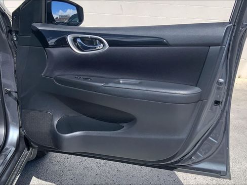 Used 2018 Nissan Sentra SV FWD image 28
