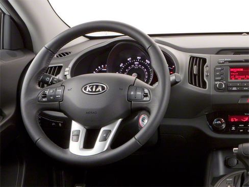 Used 2013 Kia Sportage LX w/ Convenience Pkg image 9