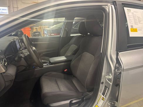 Used 2025 Toyota Camry LE image 36