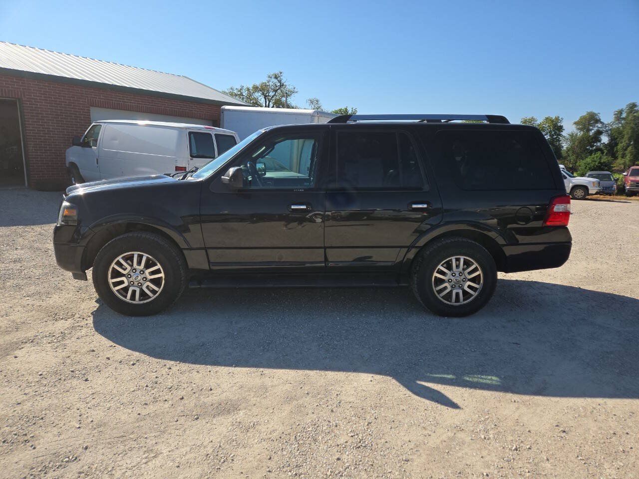 Used 2012 Ford Expedition Limited AWD/4WD image 5