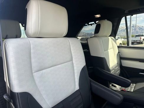 Used 2024 Toyota Sequoia Capstone AWD/4WD image 15