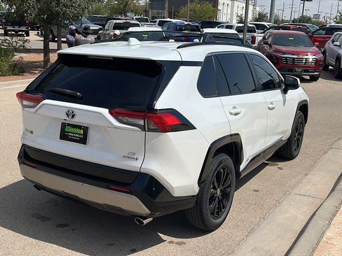 Used 2023 Toyota RAV4 SE w/ Convenience Package AWD/4WD image 8