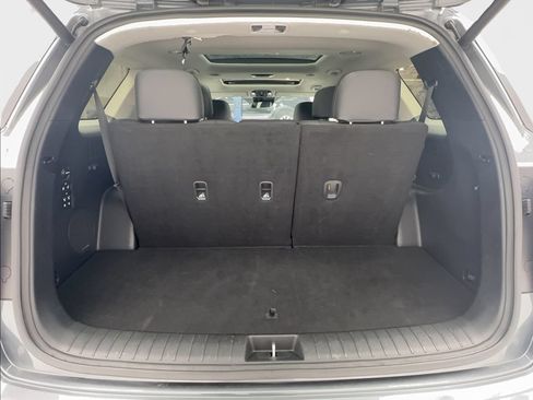 Used 2025 Hyundai Palisade Limited FWD image 17