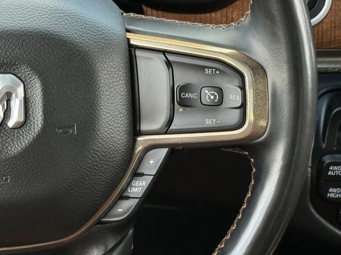 Used 2022 RAM 1500 Limited w/ Body Color Bumper Group AWD/4WD image 18