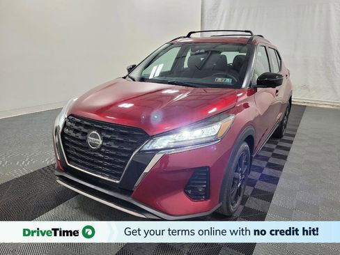 Used 2022 Nissan Kicks SR w/ Interior Electronics Package FWD image 1