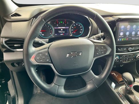 Used 2023 Chevrolet Traverse RS w/ LPO, Floor Liner Package FWD image 11