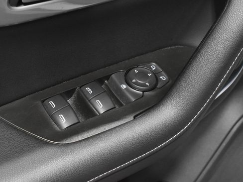 Used 2023 Chevrolet Blazer LT w/ Convenience Package FWD image 12