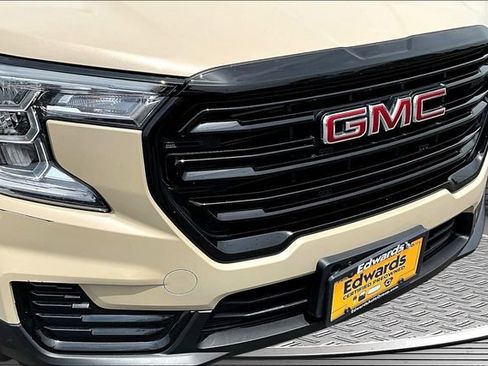 Used 2023 GMC Terrain SLE w/ Driver Convenience Package FWD image 32
