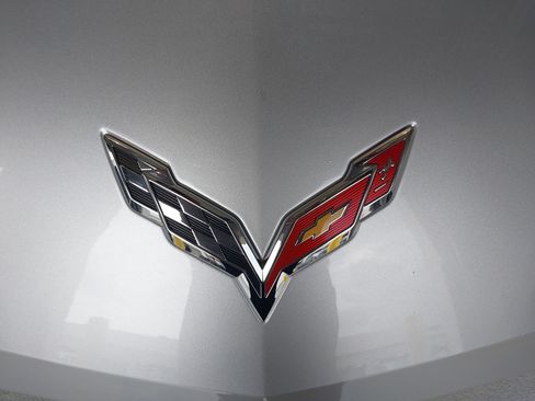 Used 2015 Chevrolet Corvette Stingray Convertible w/ 3LT Preferred Equipment Group RWD image 31