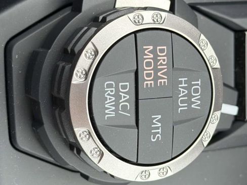 Used 2026 Toyota Tacoma TRD Off-Road AWD/4WD image 17